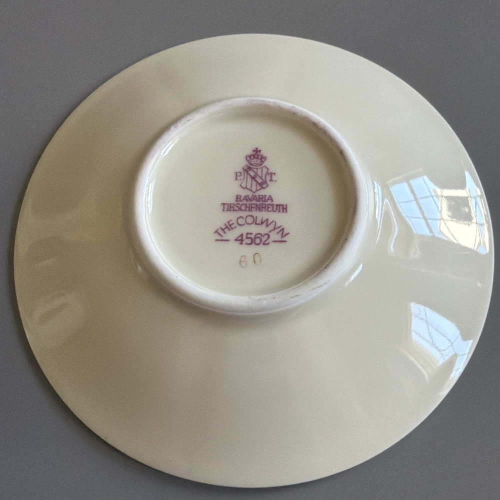 Vintage P.T. Bavaria Tirschenreuth Demitasse Cup & Saucer "The Colwyn" 4562 - Picture 8 of 8